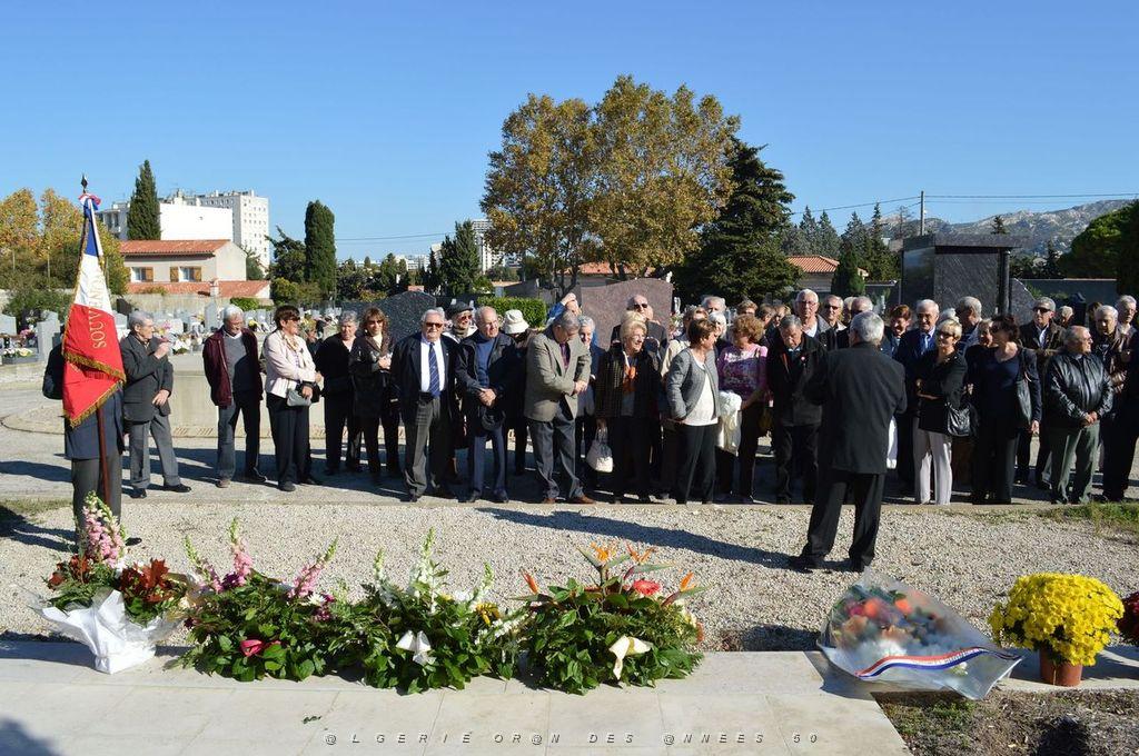 CEREMONIE DU 1 NOVEMBRE 2015 CIMETIERE DE MAZARGUES (13).JPG